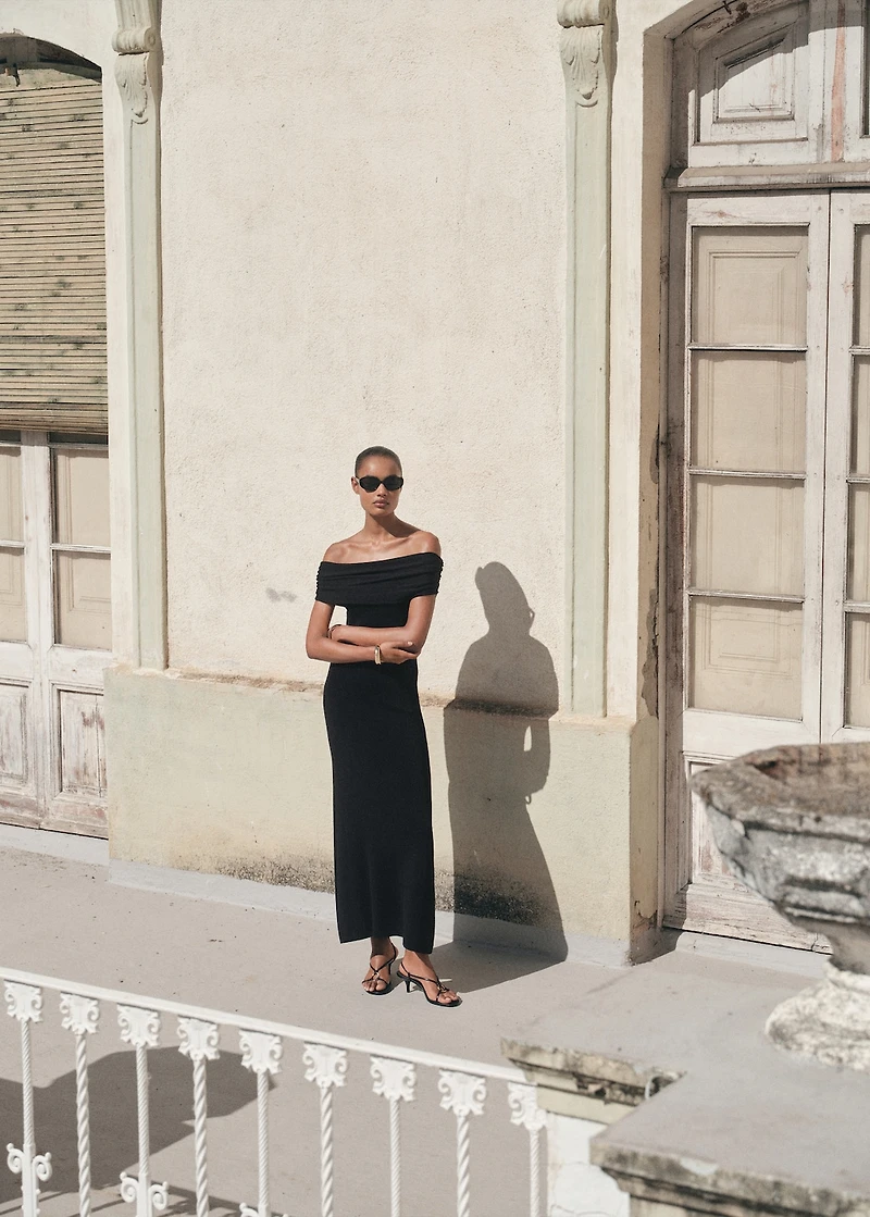 Strapless knitted dress