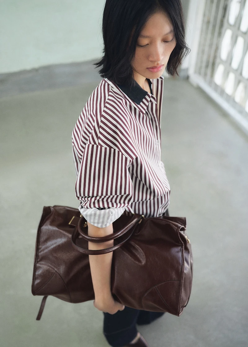 Maxi shiny handbag with straps