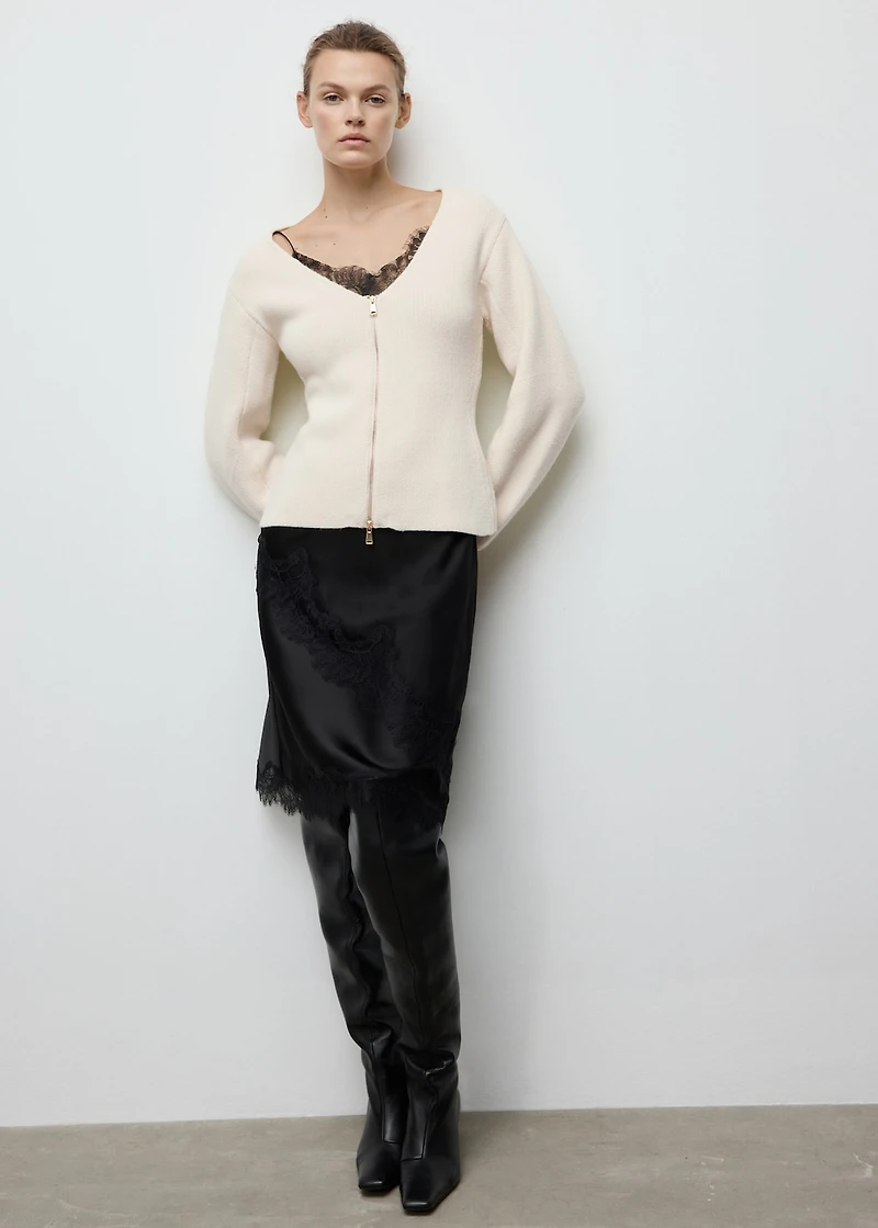 Knitted jacket with zip