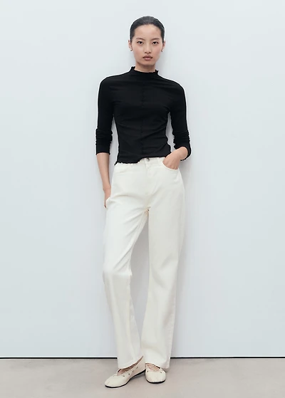 Ribbed t-shirt with scalloped trim