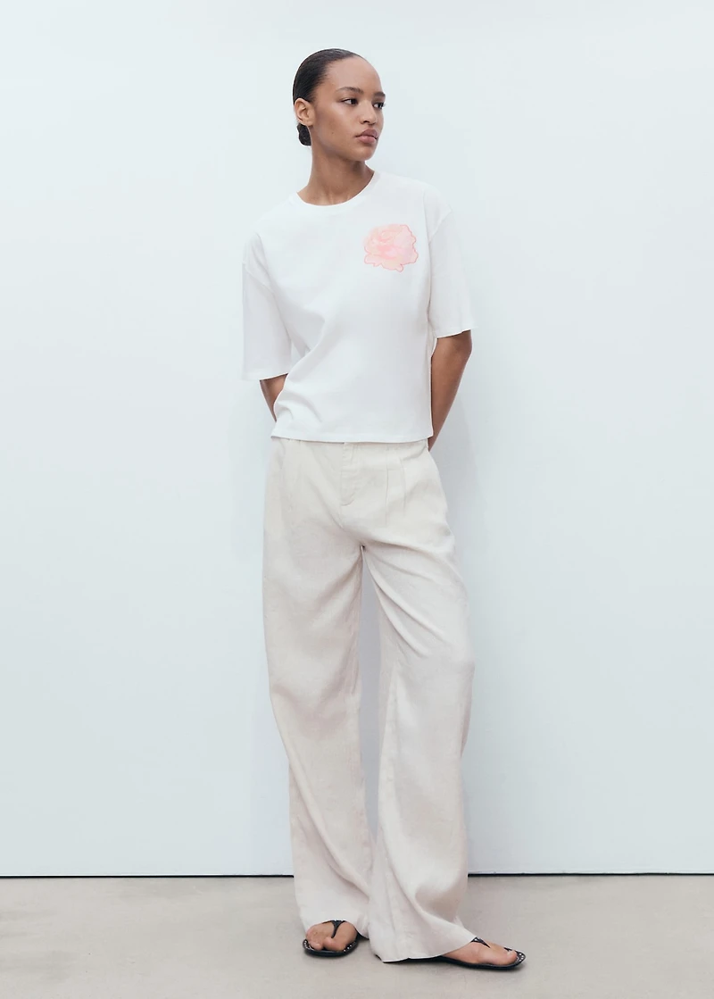 Cotton t-shirt with flower detail