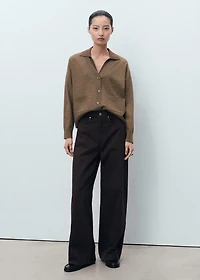 V-neck cardigan with pockets