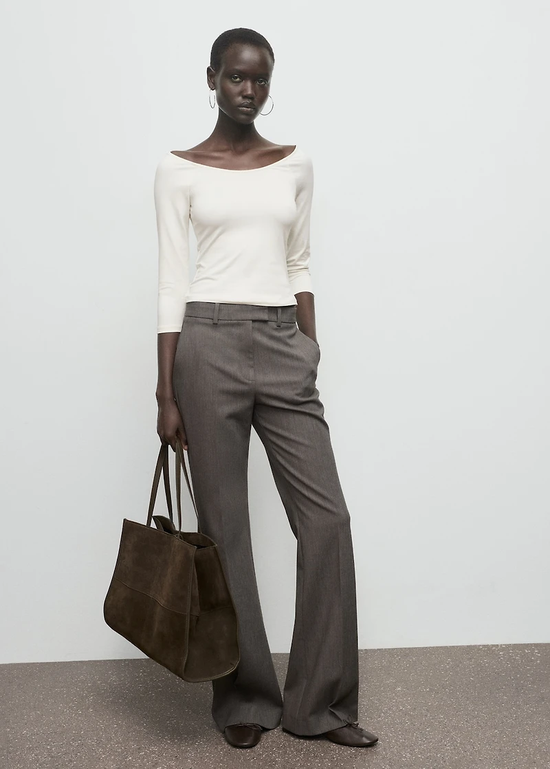 Three-quarter sleeve t-shirt