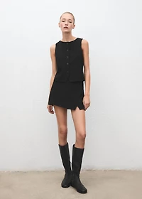 Suit vest with buttons