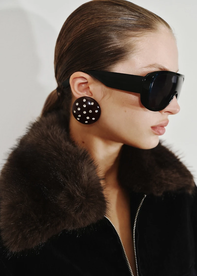 Round crystal appliqué earrings