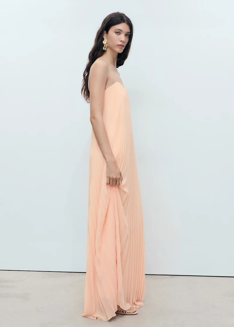 Strapless pleated dress