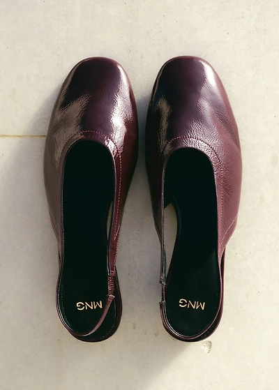 Block heel leather shoes