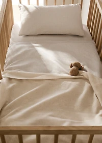 Cotton yarn-dyed fitted sheet with mini-check pattern for cot