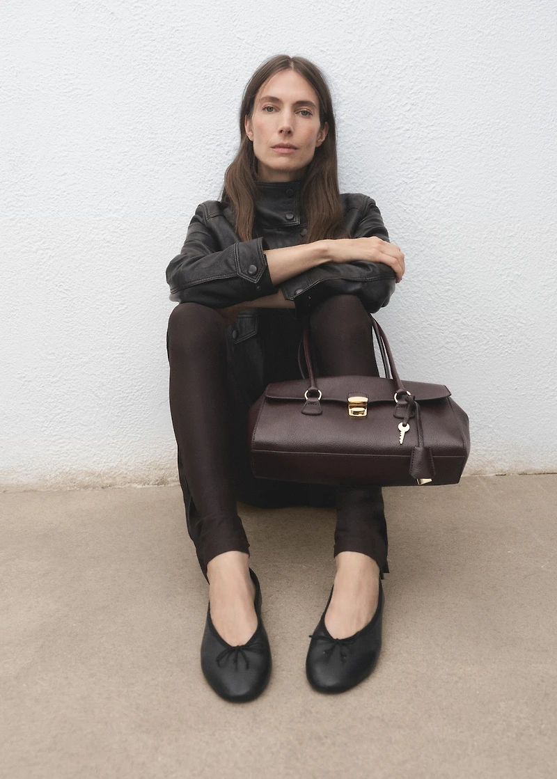 Leather ballet flats with bow