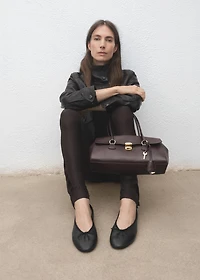 Leather ballet flats with bow