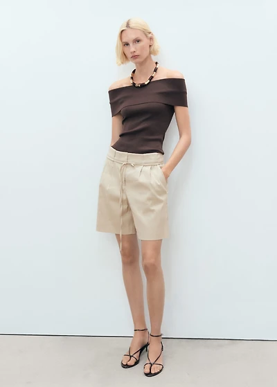 Linen shorts with bow and belt