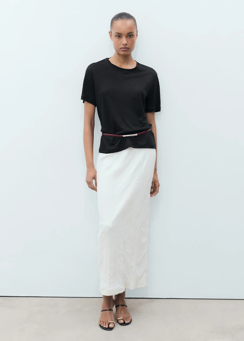 Short-sleeved linen t-shirt