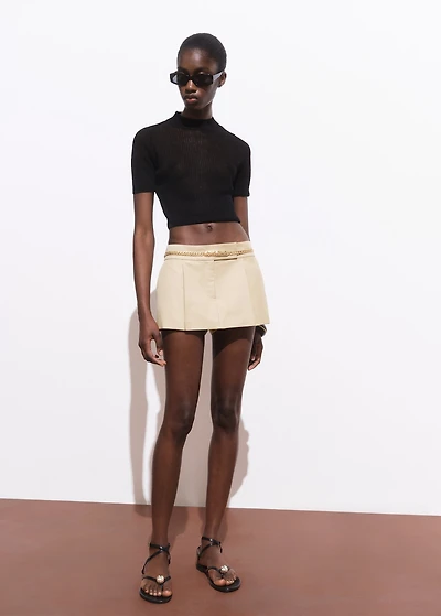 Mini-skirt with pleats