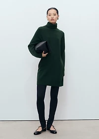 Turtle neck knit dress