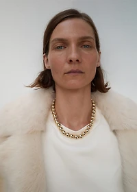 Metallic spheres necklace