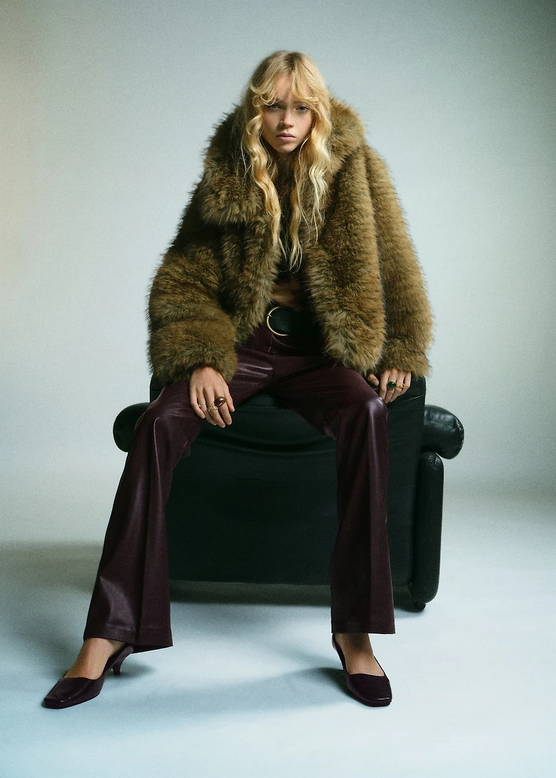 Kitten-heeled shoes with ankle strap