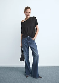 Straight-leg jeans with openings