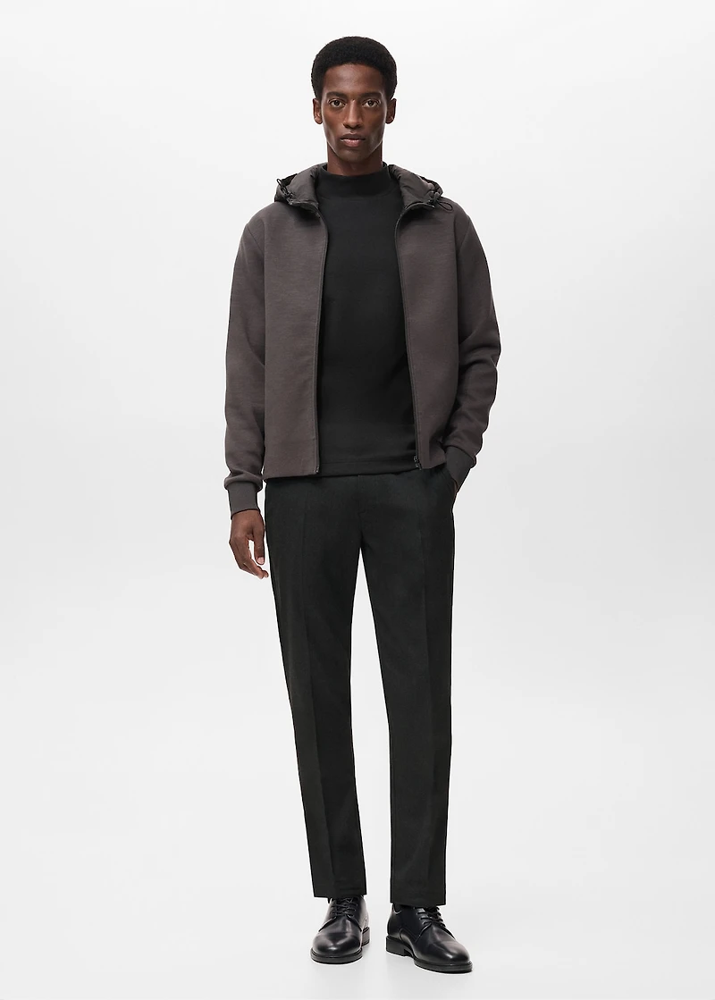 Long-sleeved t-shirt with perkins neck