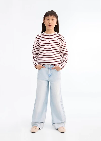 Striped t-shirt with cut-out