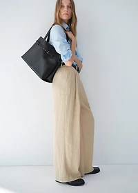 Shopper bag with charm