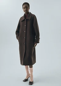 Buttoned wool coat
