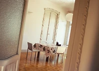 Linen floral-print tablecloth for 8 to 10 diners