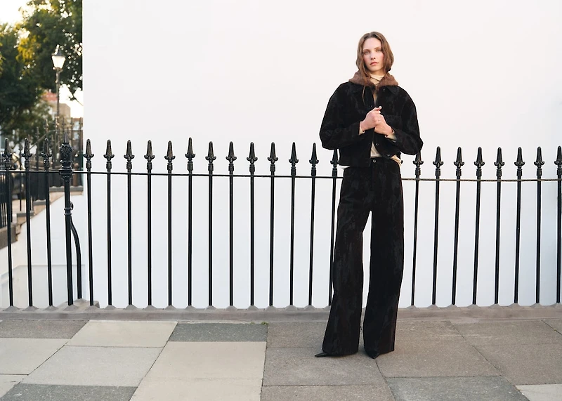 Wide-leg devoré jeans