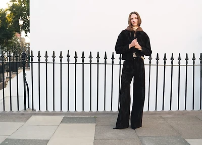 Wide-leg devoré jeans