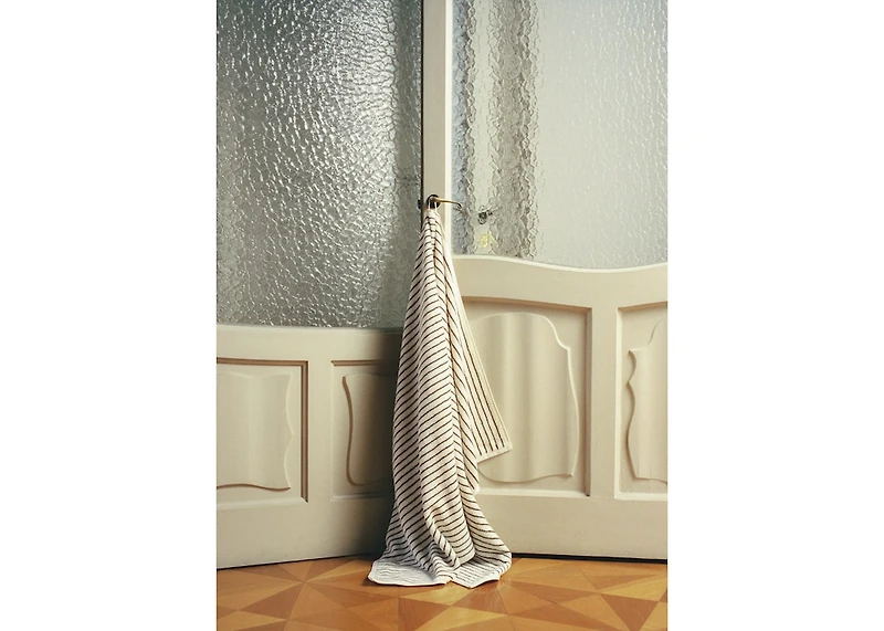 Two-tone striped cotton bath towel