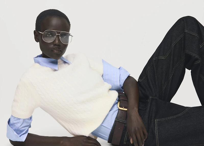 Short-sleeved cable-knit sweater