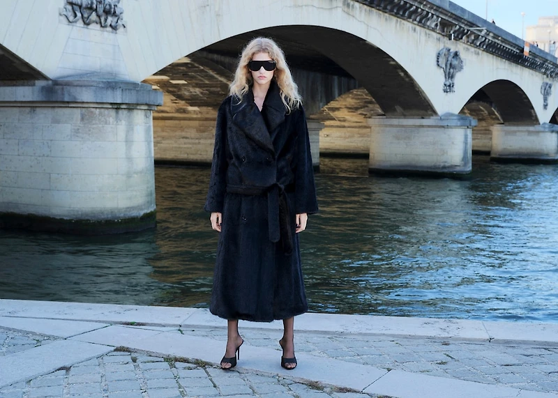 Faux-fur coat with belt