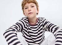 Long-sleeved striped t-shirt