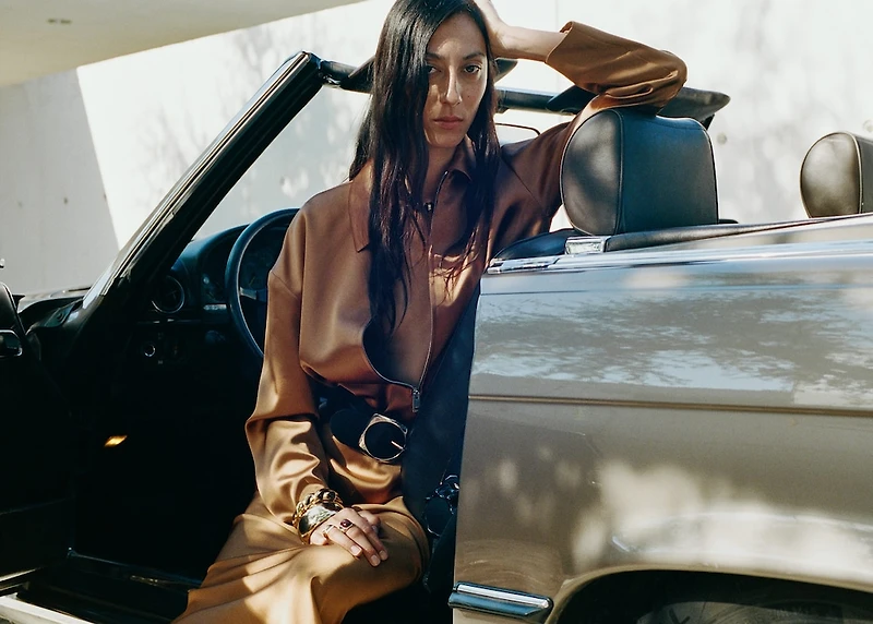 Satin jacket with pockets