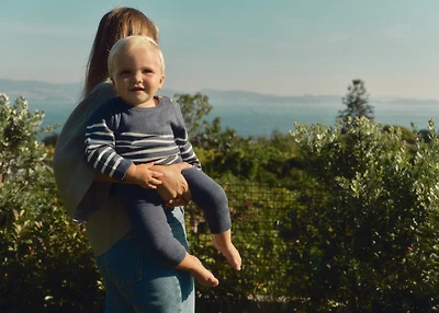 Ribbed knitted leggings