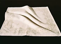 Linen napkins with floral pattern
