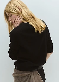 100% cashmere sweater