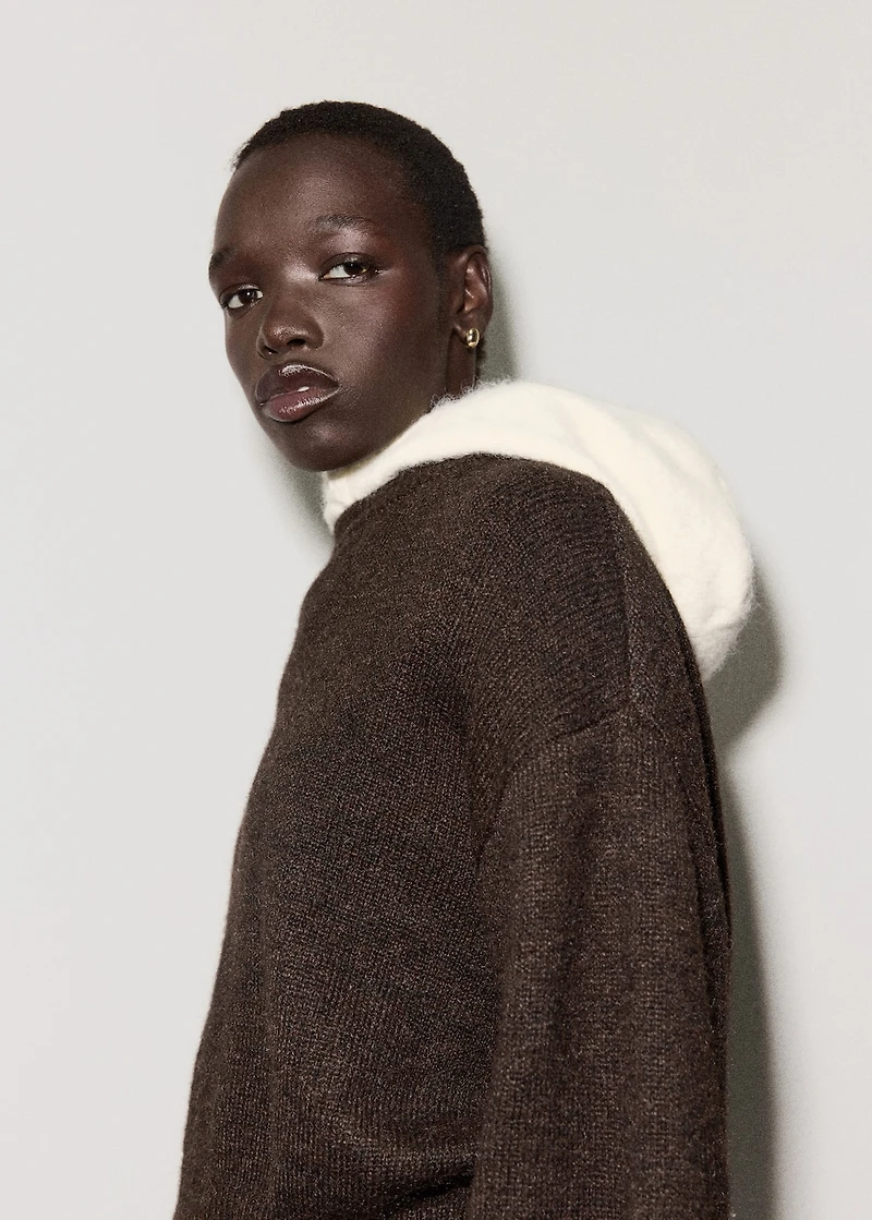 Oversize knit sweater