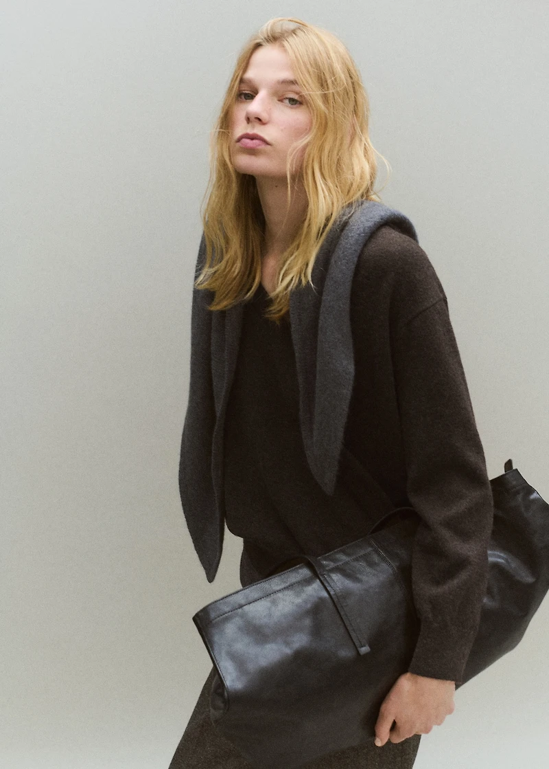 Fine-knit V-neck sweater