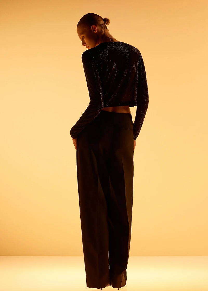 Cropped sweater with crystals