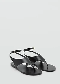 Leather straps sandals