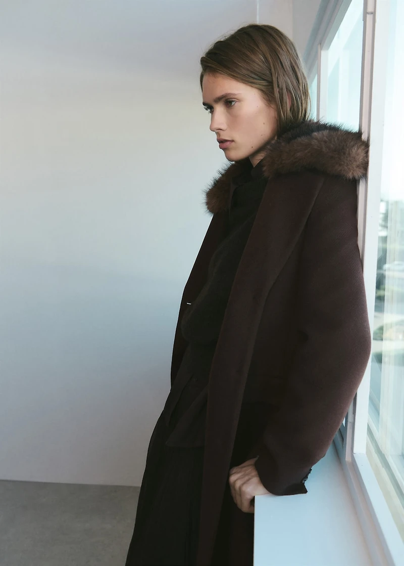 Wool coat with fur collar