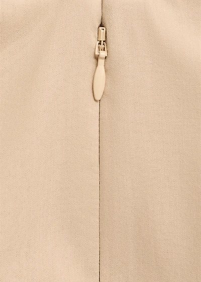 Long dress with sweetheart neckline