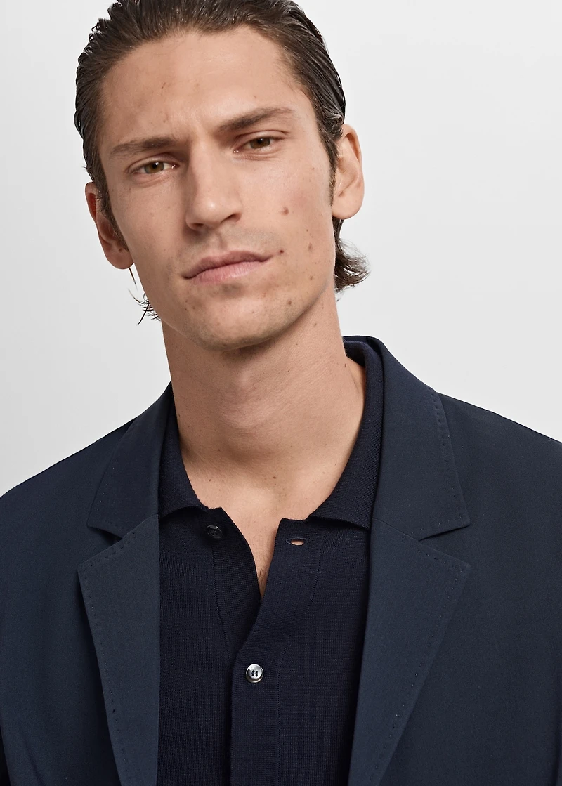 Slim-fit suit jacket with pockets