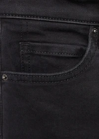 Mid-rise skinny jeans