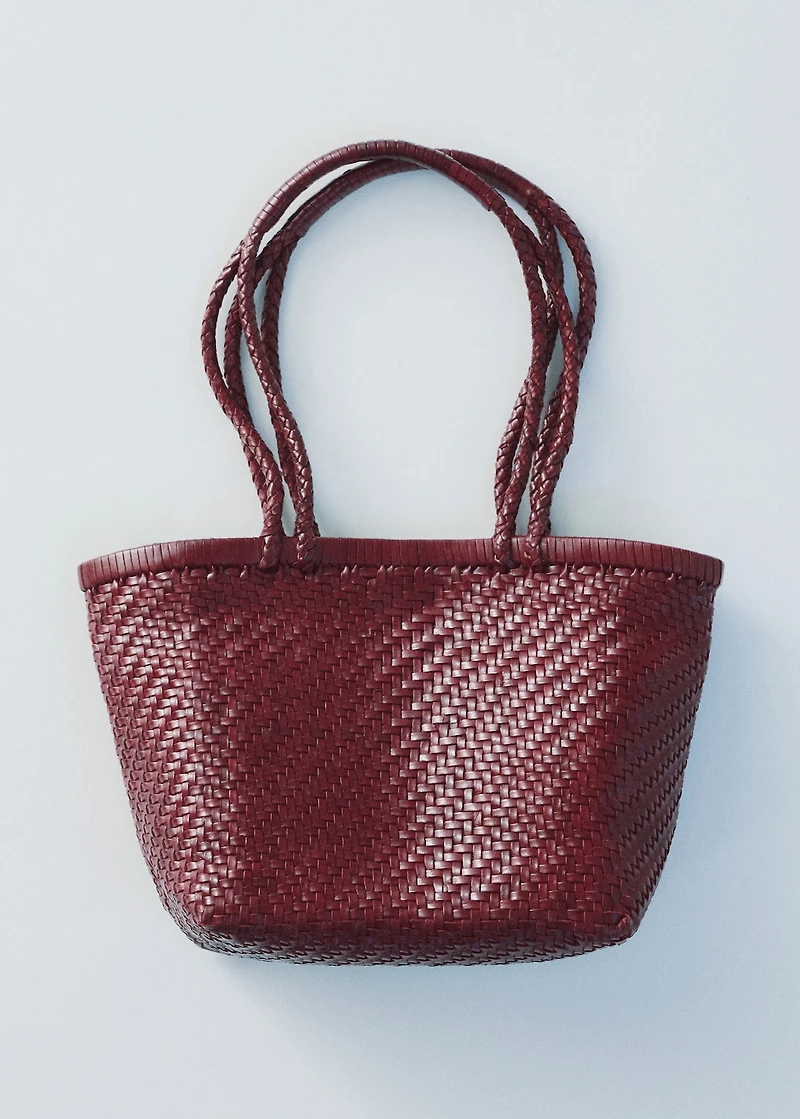 Medium braided leather bag