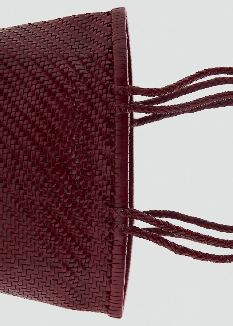Medium braided leather bag