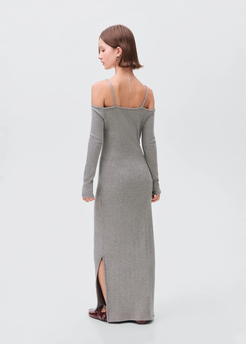 Knitted dress with cut-out