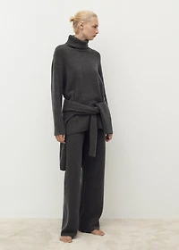 Turtleneck knit sweater