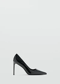 Patent leather heel shoes