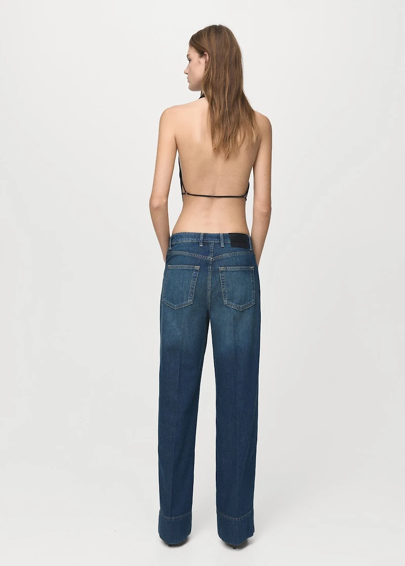 Straight-leg jeans with seam stitching